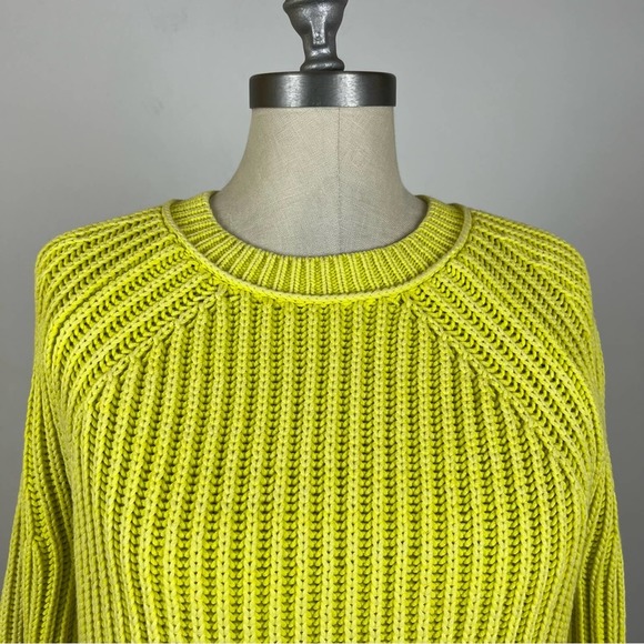 J. Crew Women's Sweater in Bright Yellow - Picture 3 of 9